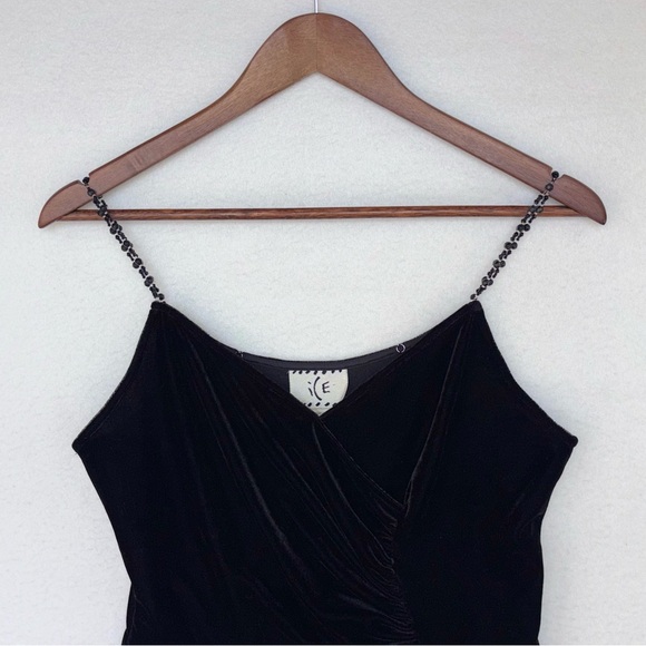 VINTAGE‎ ICE Velvet Camisole Y2K Black Top 90s Spaghetti Holiday Party Christmas - Picture 8 of 16